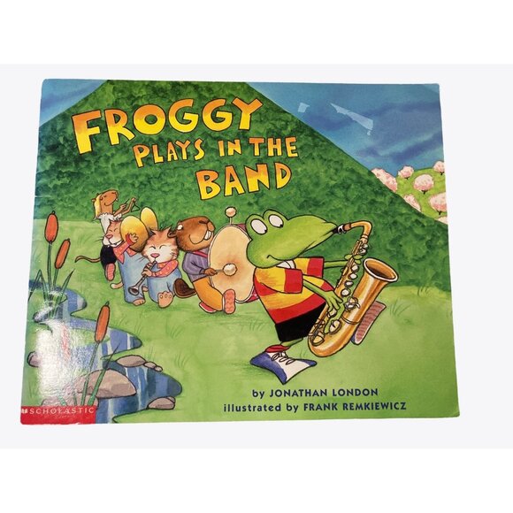 CHILDREN BOOKS.  Fire Engines   Rugrats   Pooh  Froggy - Picture 2 of 10